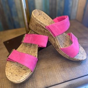 Vionic Wedge Leather Velcro Strap Sandals size 9